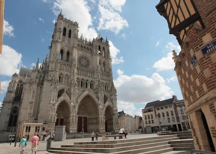 L\'Amienoise Proche Zenith Stade Cathedrale